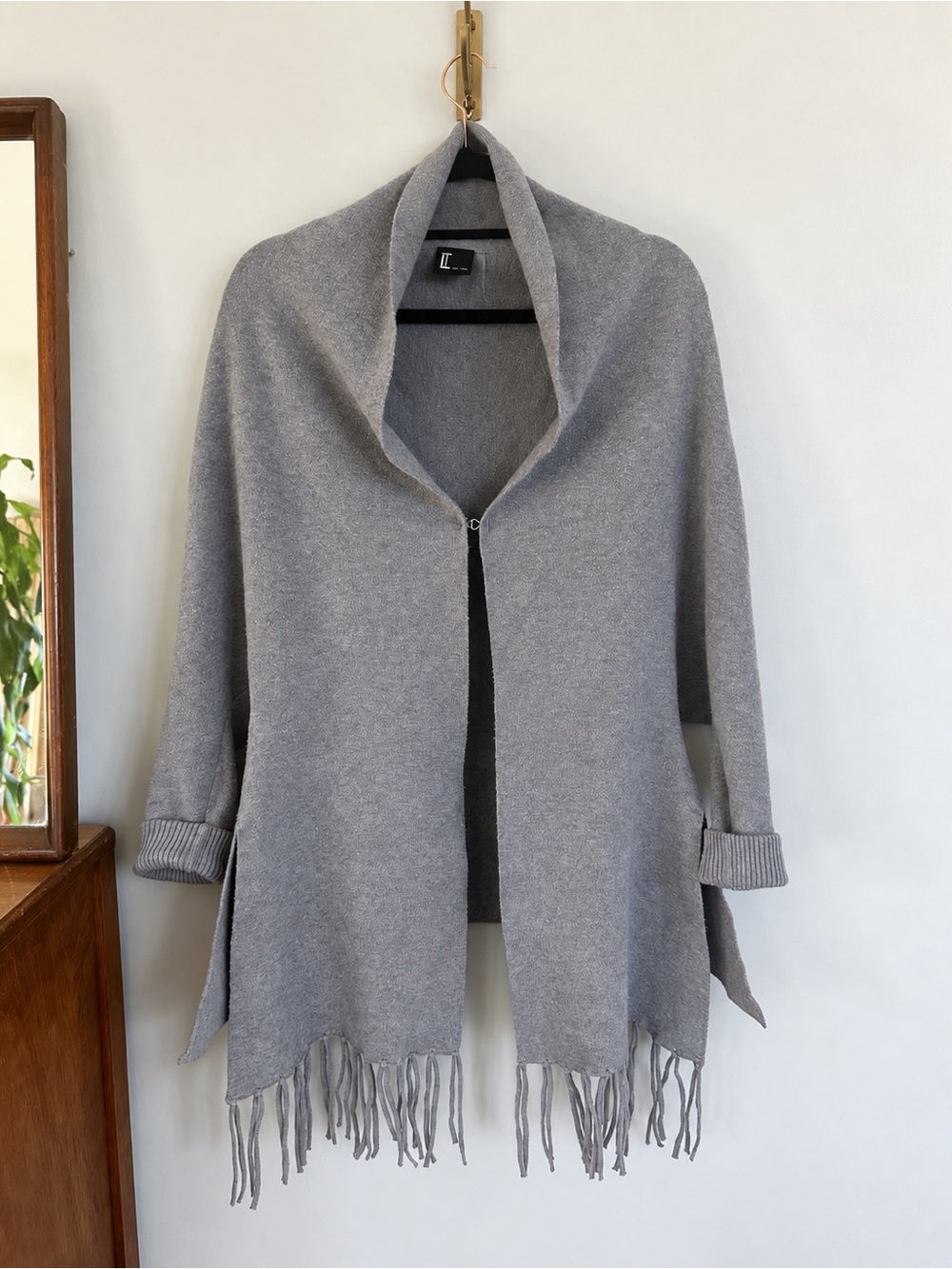 Love Token Oakley Fringed Poncho Cardigan Gray XS/S Shawl Collar Oversized